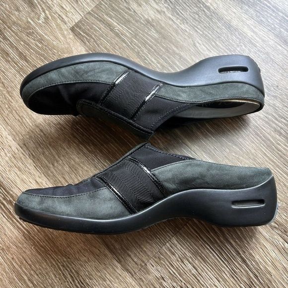 COLE HAAN G Series Women's Size 8AA Gray/Black Leather Wedge Slide On Mules - Picture 5 of 11
